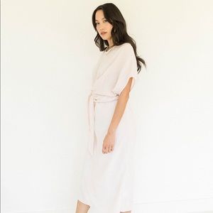 Suunday Dolman Dress in Eggnog